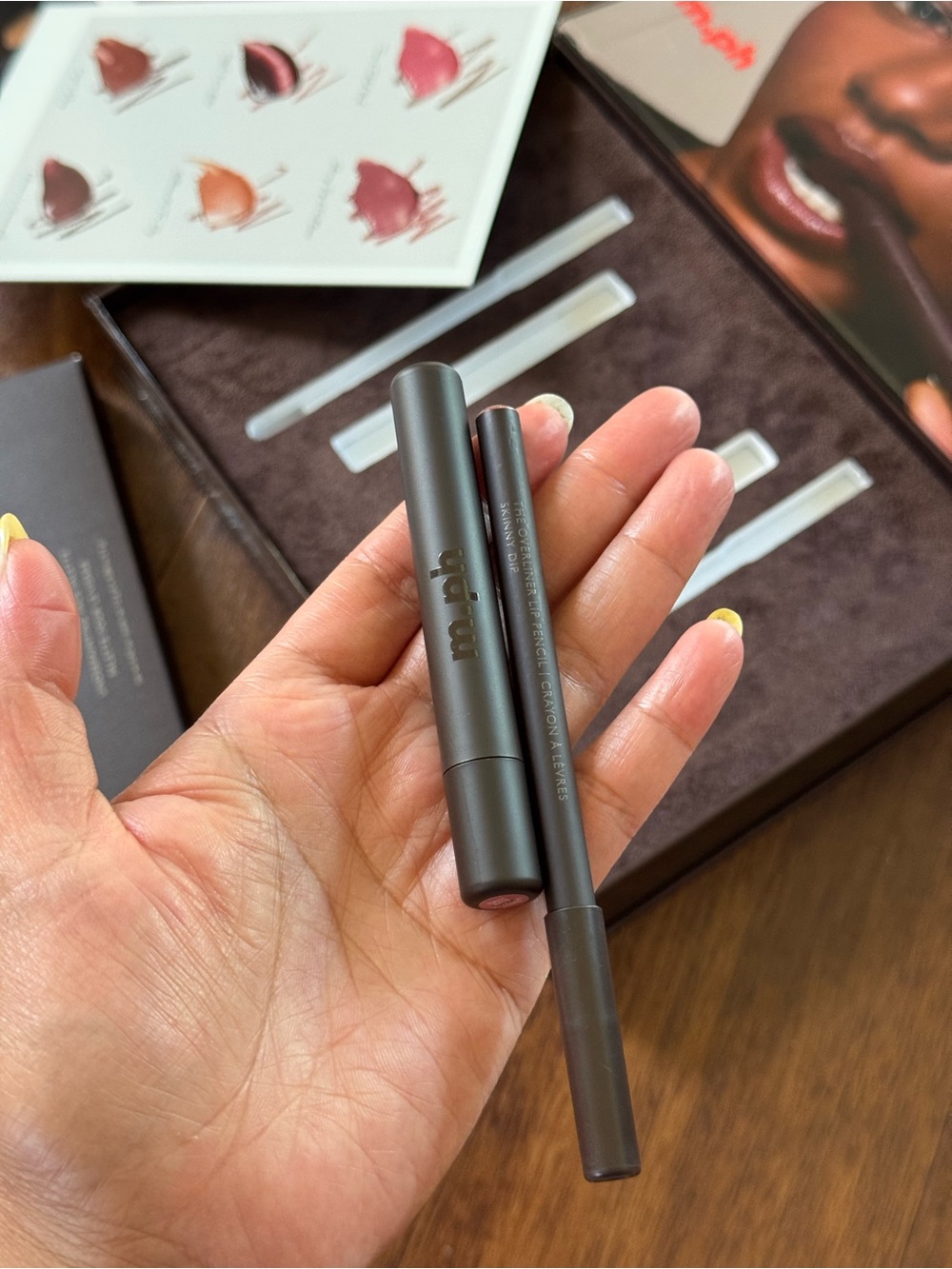 MPH MEDIUM shade underpainting with one lippie and lip liner • check photos - Picture 12 of 16